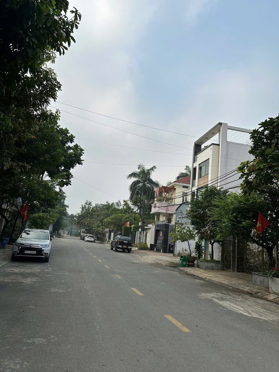 CHDV MẶT TIỀN NGANG 8M – TÂN THỚI NHẤT, Q12 - SÁT CẦU THAM LƯƠNG. 3