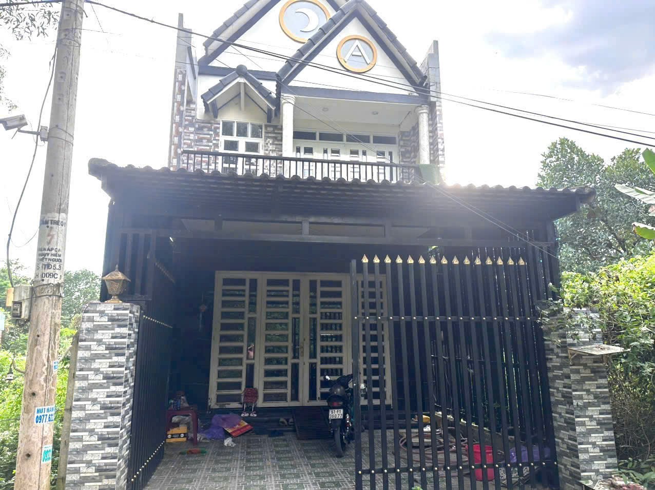 Bán nhà hẻm 2/ tỉnh lộ 15 , xã Tân Thạnh Đông dt 140m2 1 lầu 2pn, 2wc giá chốt 1,9 tỷ 2