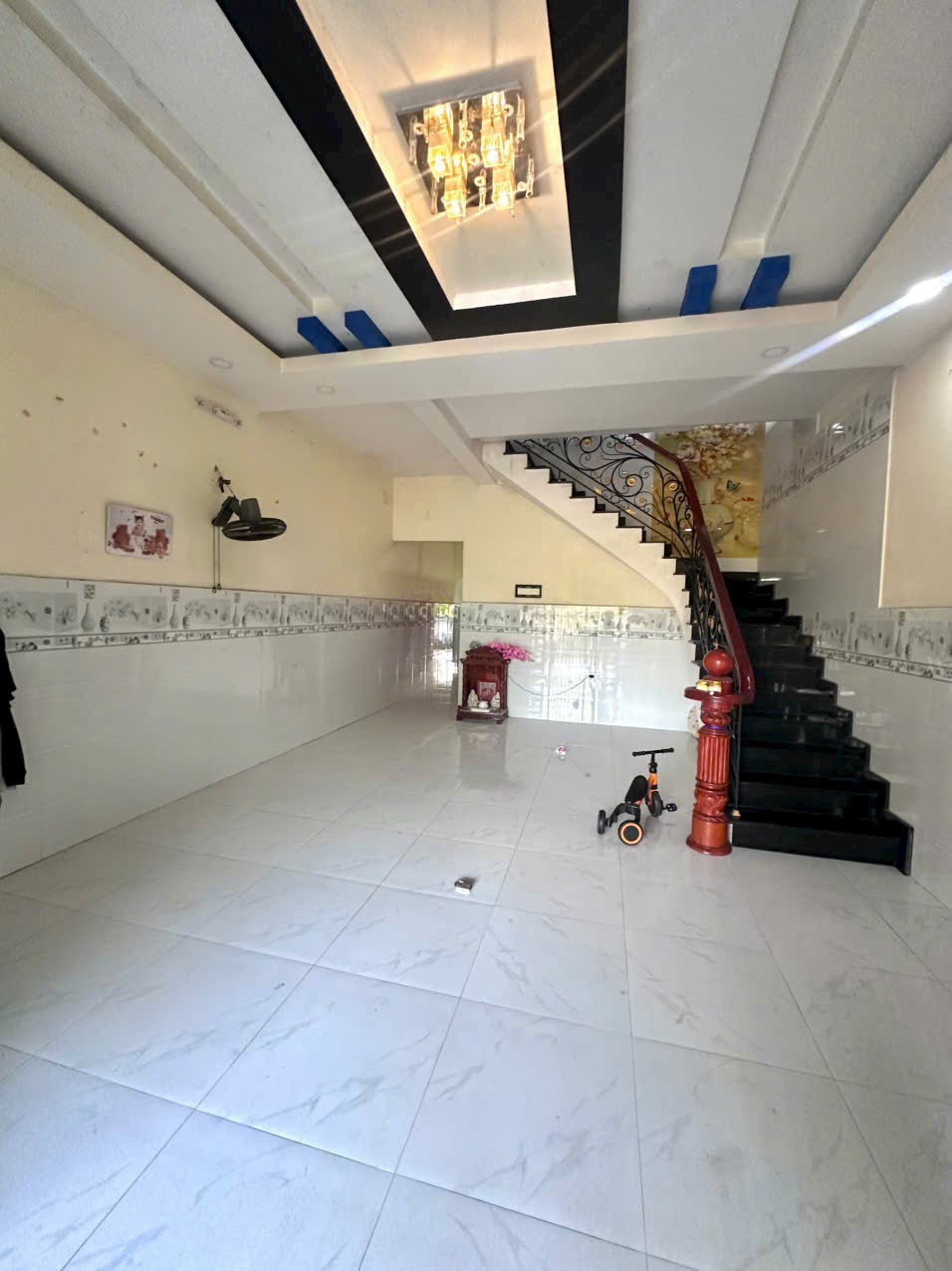 Bán nhà hẻm 2/ tỉnh lộ 15 , xã Tân Thạnh Đông dt 140m2 1 lầu 2pn, 2wc giá chốt 1,9 tỷ 3