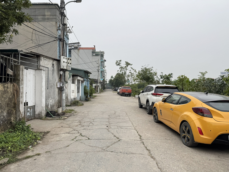 Bán đất tặng nhà C4 Trâu Quỳ - 60m2 View "Triệu Đô" Vĩnh Viễn - Ô Tô tránh - Khe thoáng sau 1m