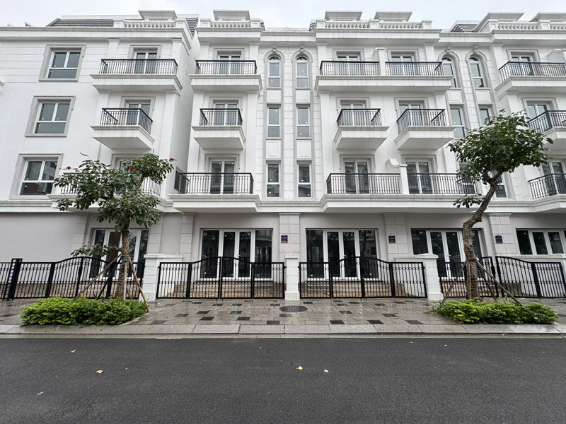 Cần bán 1 hoặc 4 căn sát nhau Shophouse Eurowindow Twin Parks Gia Lâm - Đường Osaka 12m 6