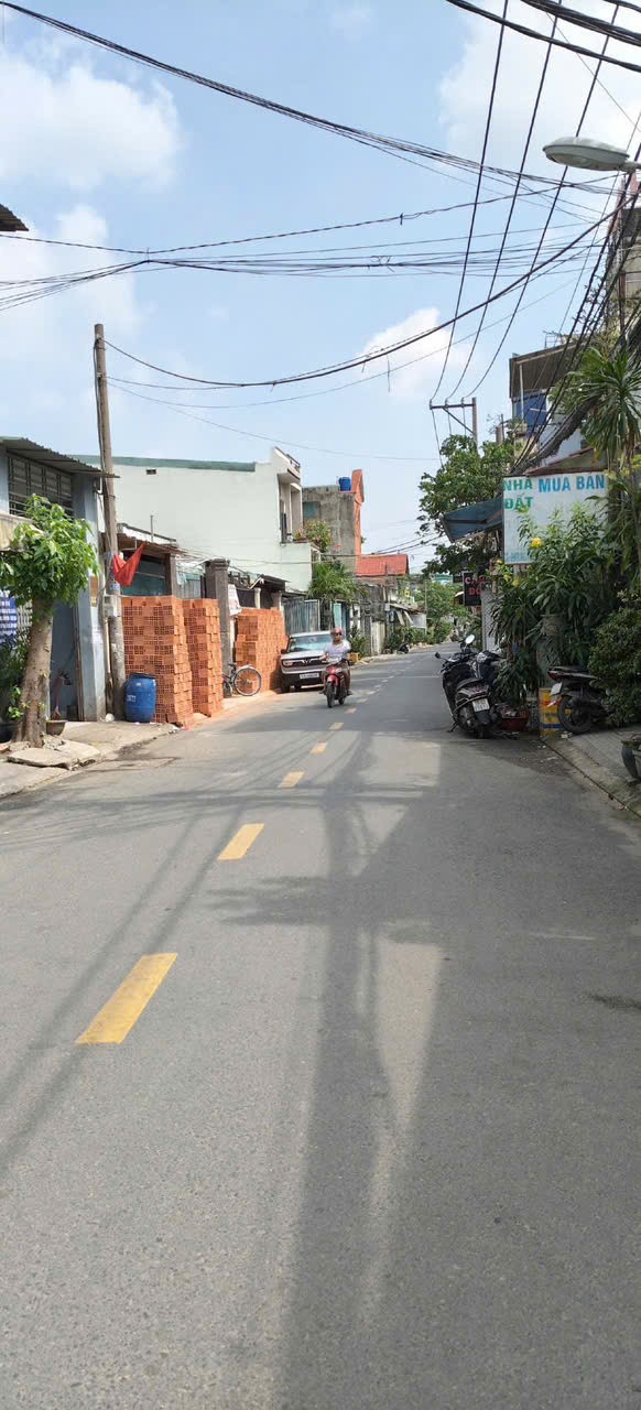 MẶT TIỀN NHỰA 8M TÂN THỚI NHẤT 13 – TRỤC KINH DOANH HIẾM Q12 GIÁ RẺ 2