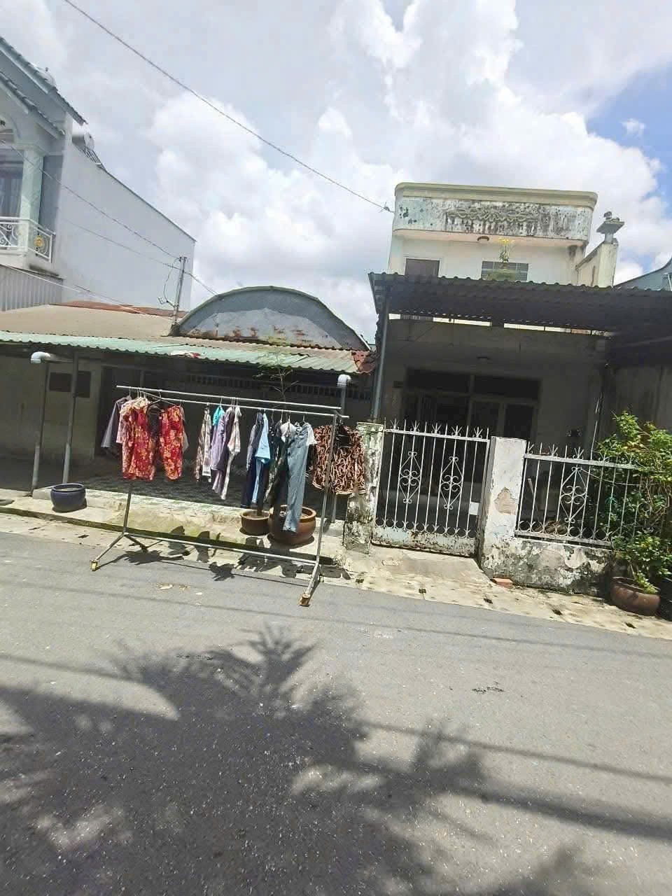 HÀNG NGỘP - GIÁ SIÊU TỐT - 1 SẸC QL22 – ĐỐI DIỆN ĐH HUFLIT - GIẢM CÒN 9,7 TỶ ‼ 2