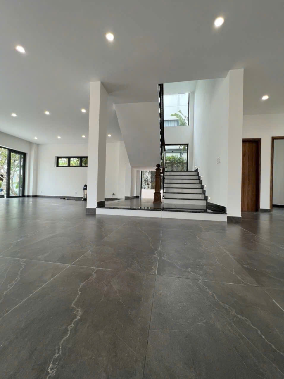 Cần bán Biệt thự Quận 9, Hồ Chí Minh, Diện tích 248m², Giá 40 Tỷ 2