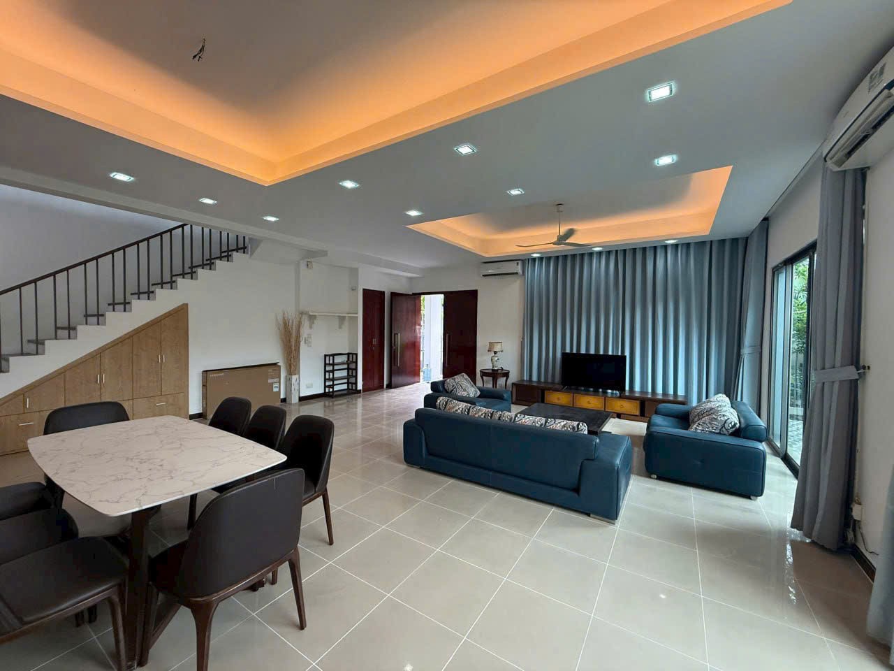 Cho thuê Biệt thự Quận 2, Hồ Chí Minh, Diện tích 140m², Giá Thương lượng 13