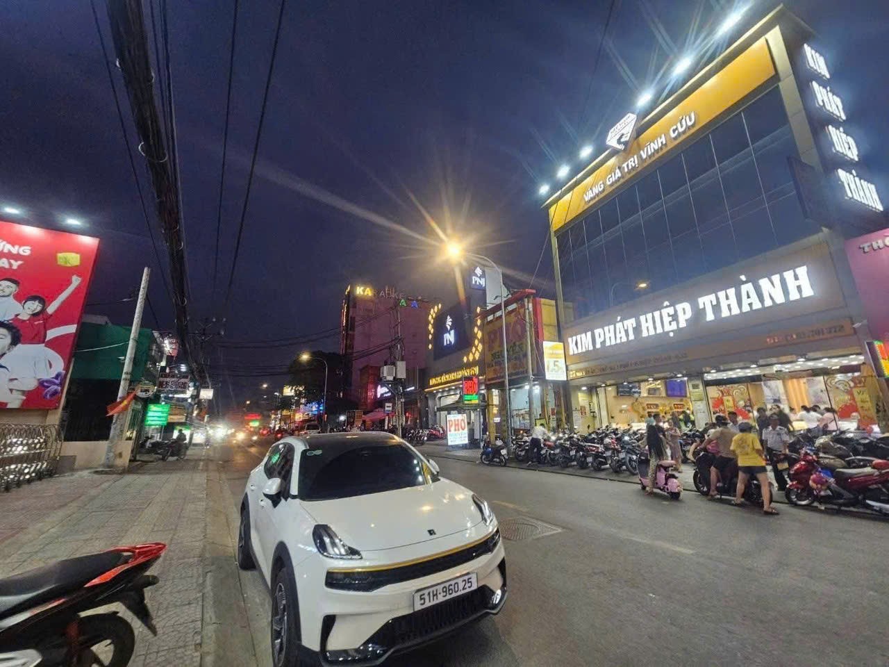 CẶP NHÀ MẶT TIỀN NGUYỄN ẢNH THỦ – ĐOẠN VIP SÁT LÊ VĂN KHƯƠNG – HIẾM Q12