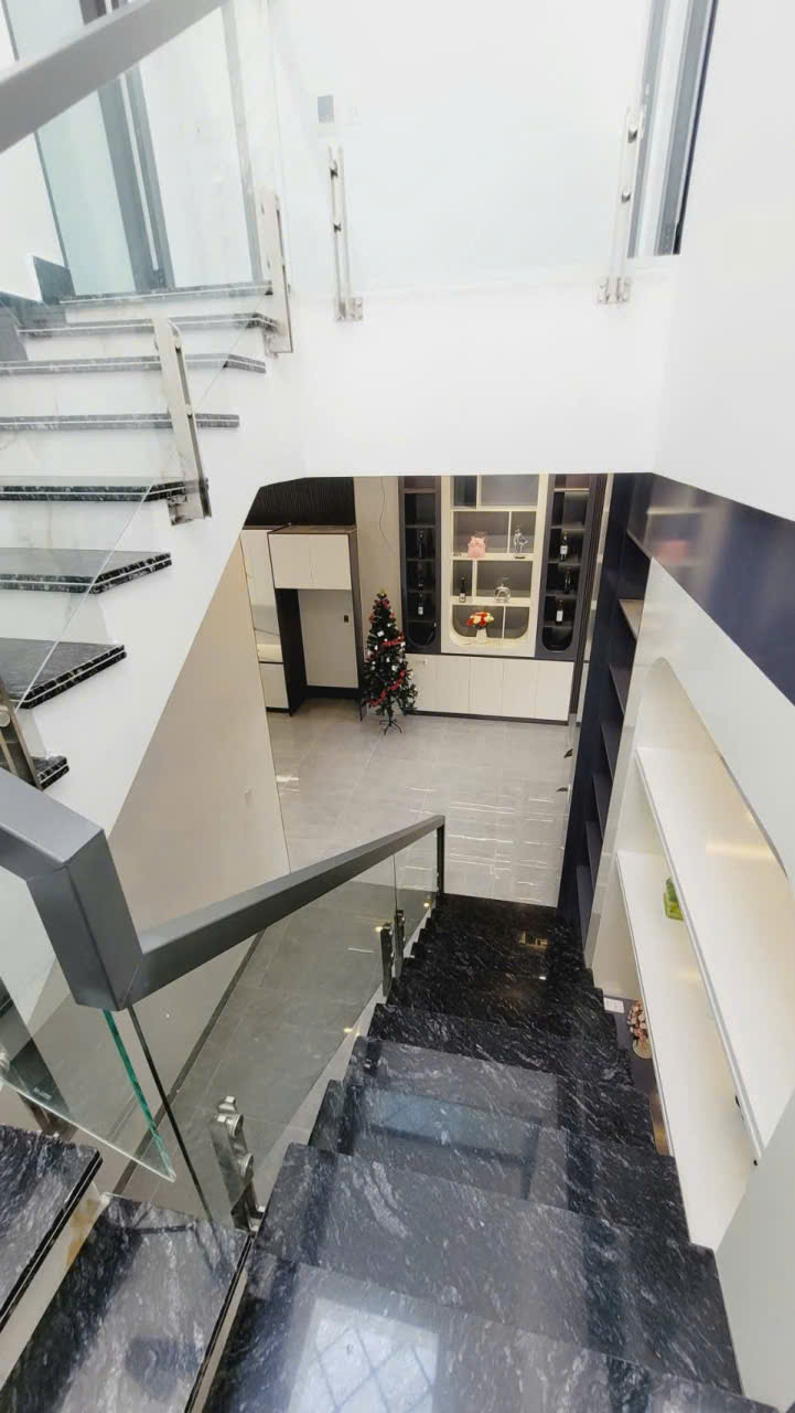 Bán biệt thự mini ở KDC Phát Hải, xã Phước Lý dt 124m2 1 lầu , 5pn , 4wc giá 4,4 tỷ 7