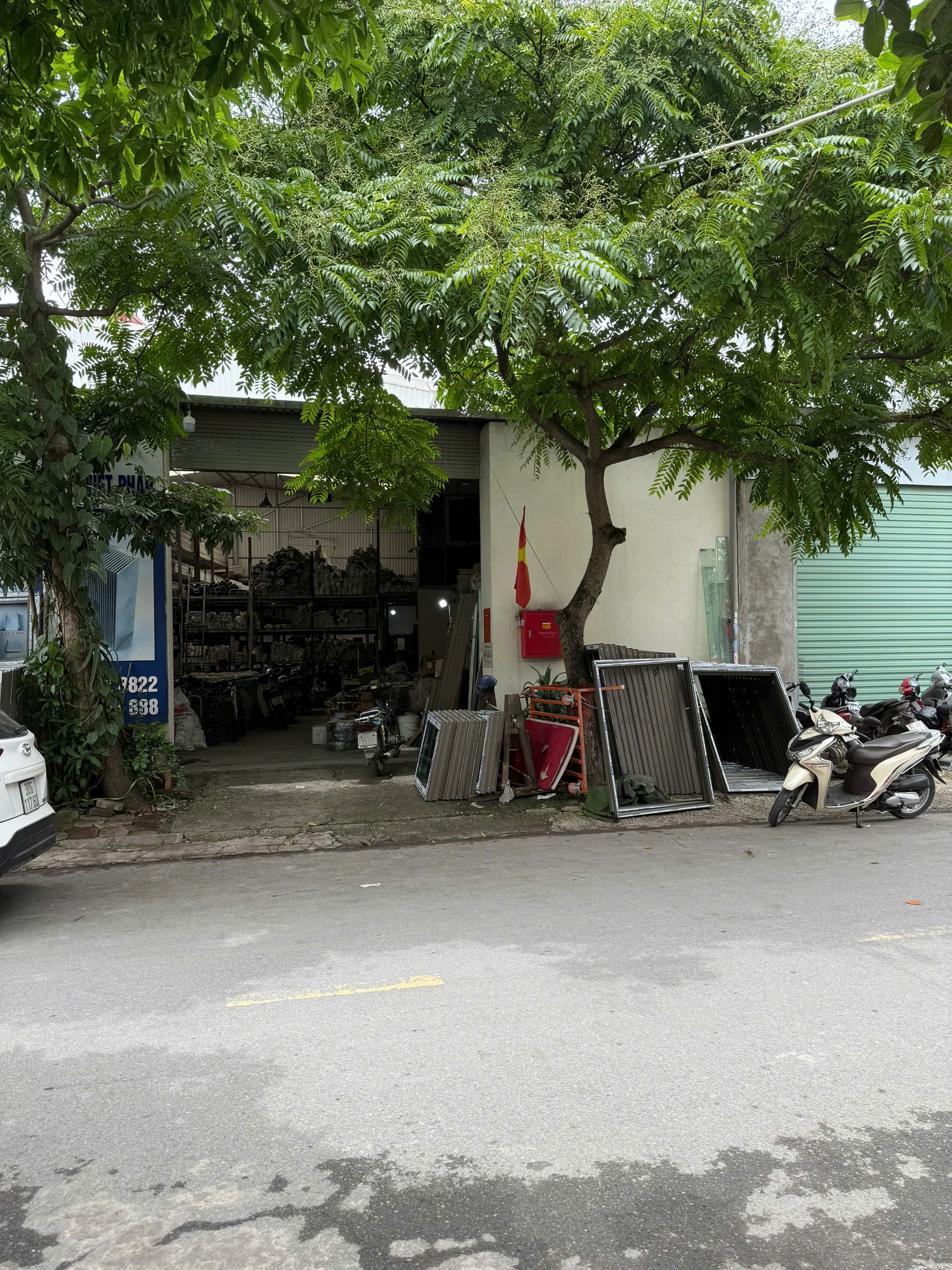 Đất khu 31ha, đường rộng xe container tránh nhau, chỉ nhỉnh 14 tỷ. LH: 0379483926 3