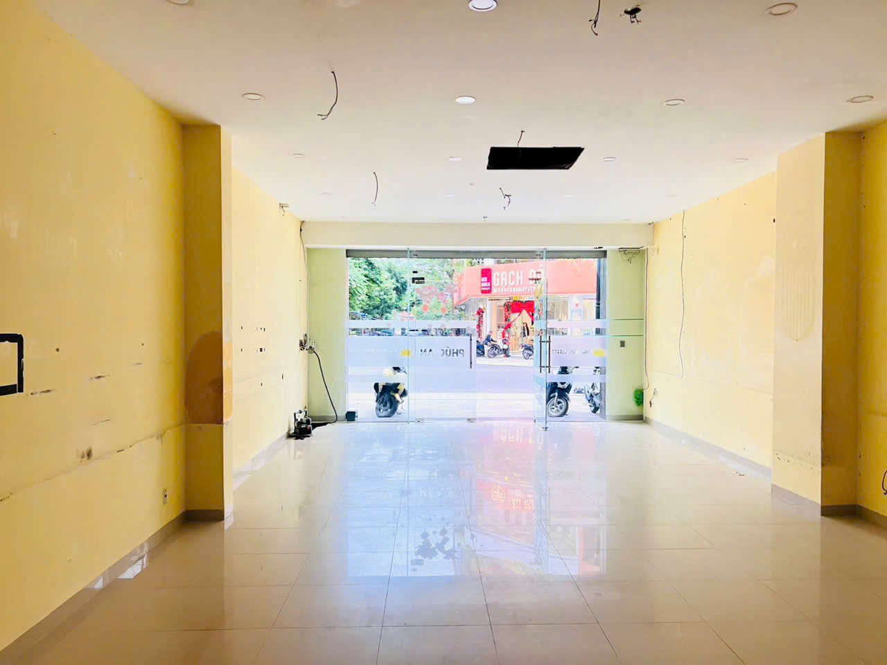 Bán nhà mặt tiền Thích Quảng Đức (số 4 ) KĐT VCN Phước Hải Nha Trang Khánh Hòa 0985451850