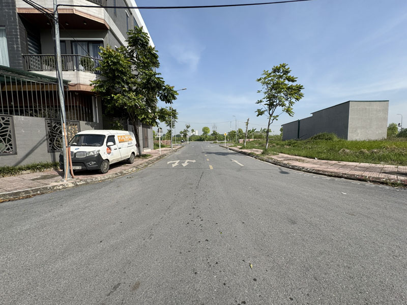 Bán nhà Cự Khối 4 tầng - Diện tích 112m2 - Căn góc 2 mặt tiền - Gần hồ điều hòa, đường Cổ Linh