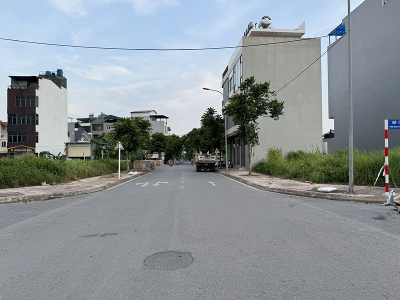 Bán nhà Cự Khối 4 tầng - Diện tích 112m2 - Căn góc 2 mặt tiền - Gần hồ điều hòa, đường Cổ Linh 4