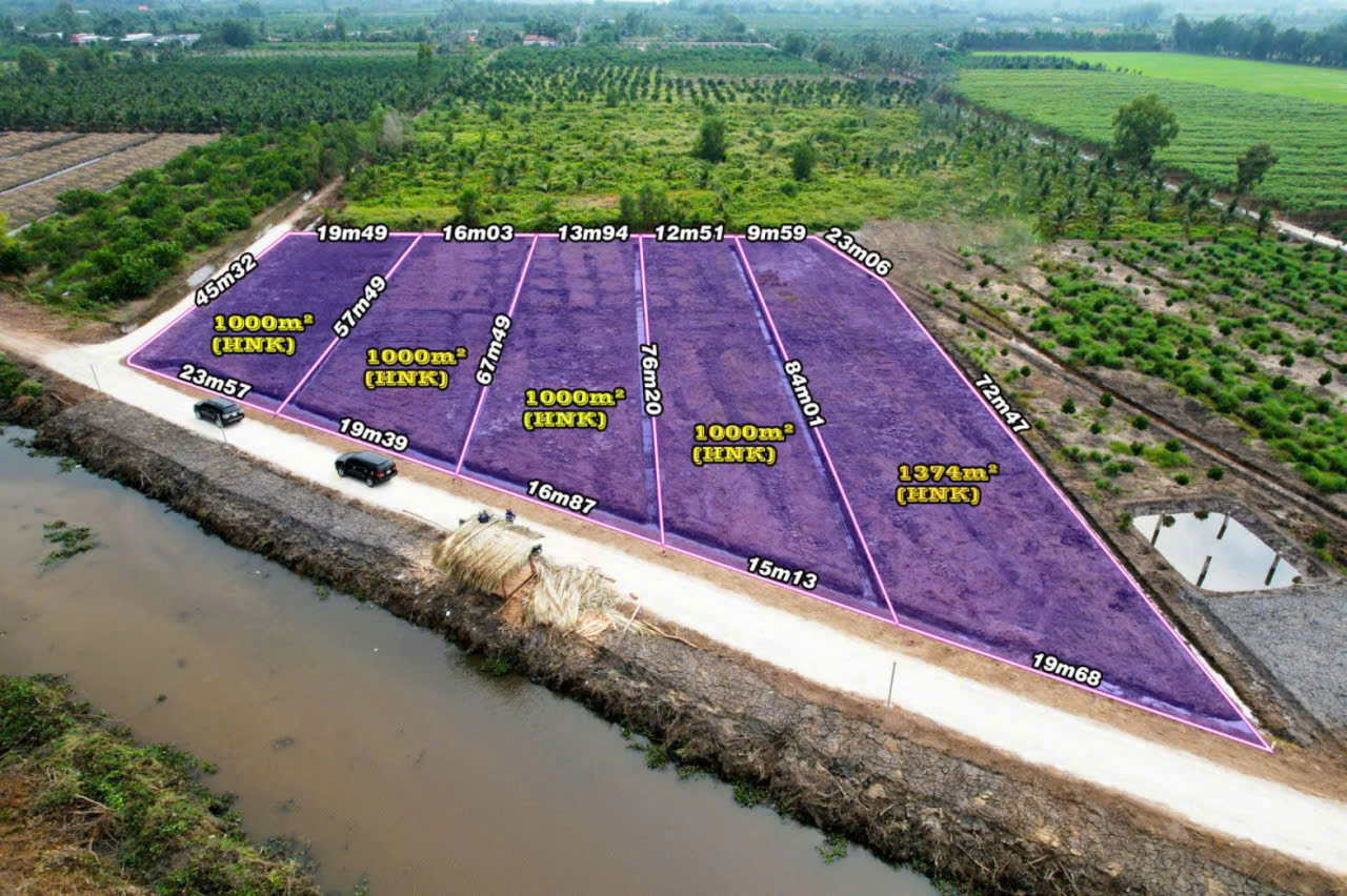 Bán 5 lô đất vườn view kênh khu vực được chuyển thổ xã Thạnh Hòa dt 1000m2giá 750 triệu 2