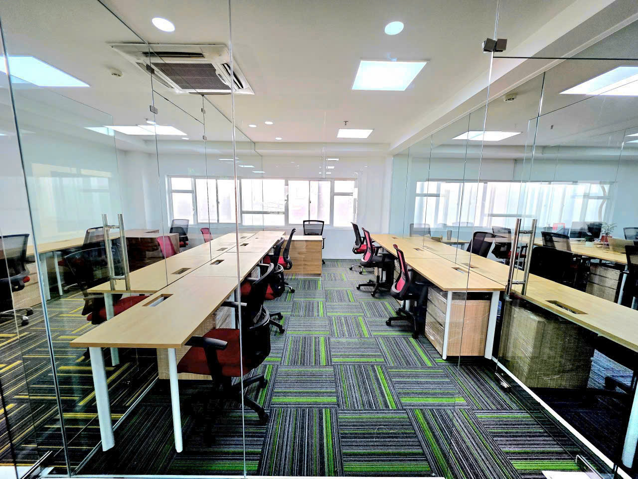 Cho thuê Văn phòng Tân Bình, Hồ Chí Minh, Diện tích 200m², Giá 68.900 Triệu/tháng