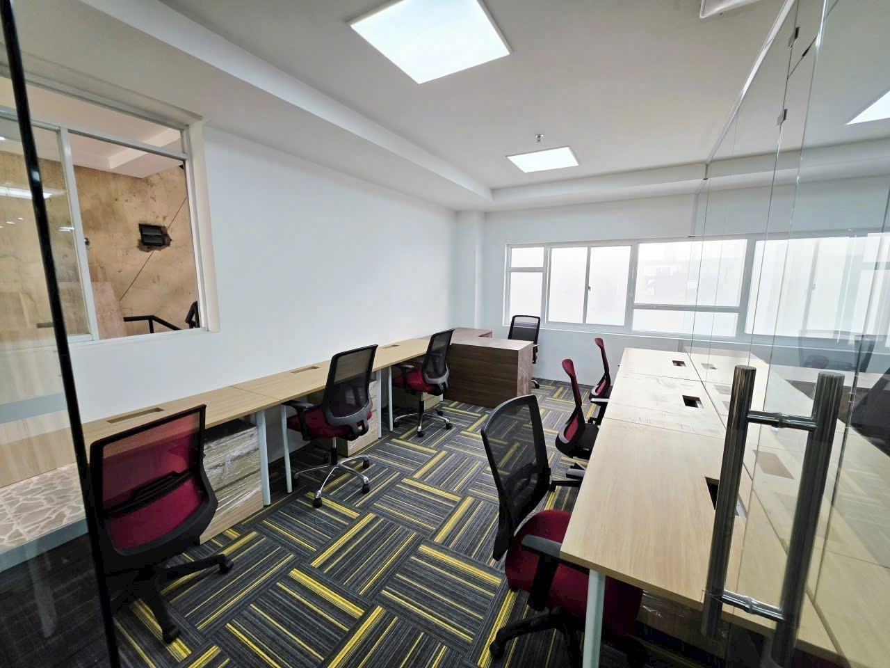 Cho thuê Văn phòng Tân Bình, Hồ Chí Minh, Diện tích 200m², Giá 68.900 Triệu/tháng 2