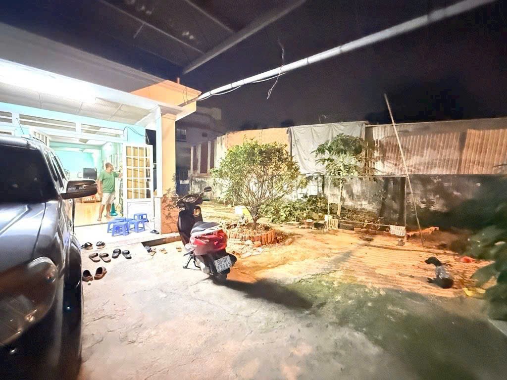 HÀNG HOT NGAY THỊ TRẤN HÓC MÔN – ĐẤT (12X22) HẺM XH THÔNG GIÁ CỰC TỐT 3