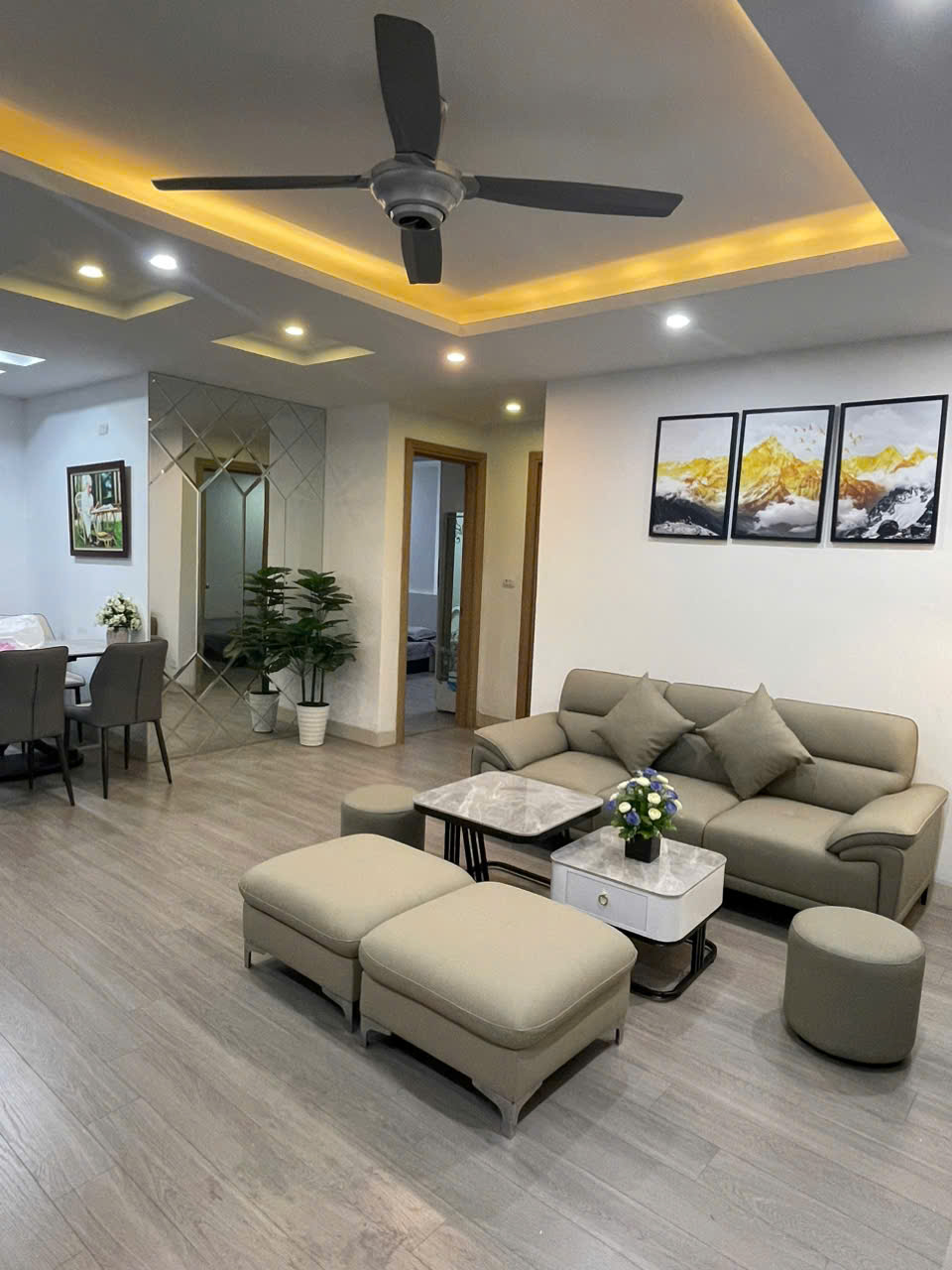 Chính chủ bán căn góc tầng 6, 2 Pn, 76m2  tại Thanh Hà-Hà Đông 2