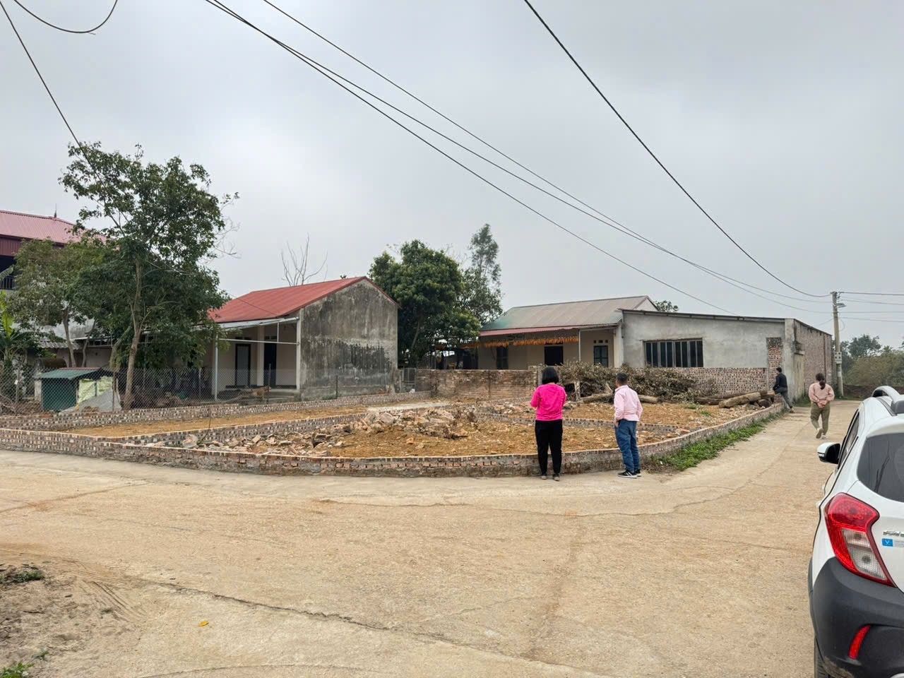 Bán Gấp Lô Góc 54m2 Thôn Gia Tân, Quang Minh - Cạnh KĐT Long Việt - Kinh Doanh Tốt