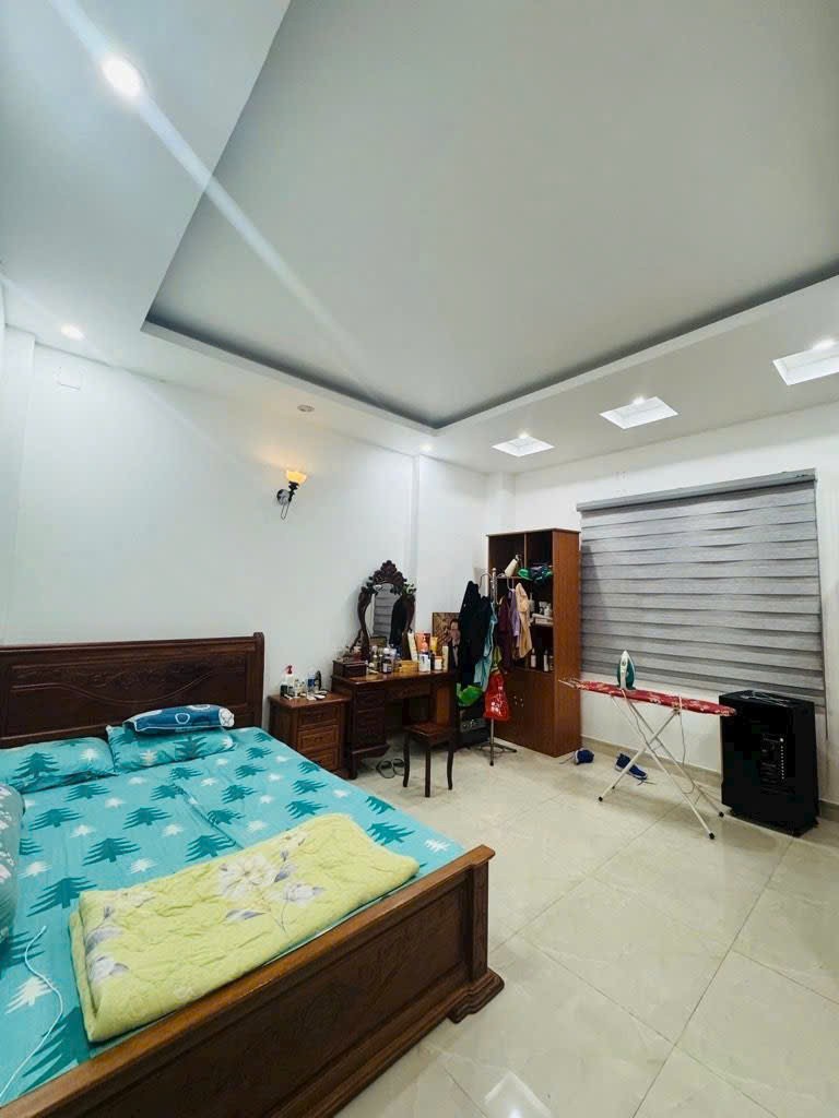 HIẾM NHÀ MỚI ĐẸP DT 179M2, NGAY HOÀNG DIỆU 2 , F LINH CHIỂU 3