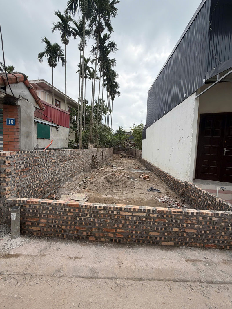 Cần bán 88m2 đất xóm 5 Đông Dư - ngõ 999 Bát Khối. Đường thông ô tô tránh 2