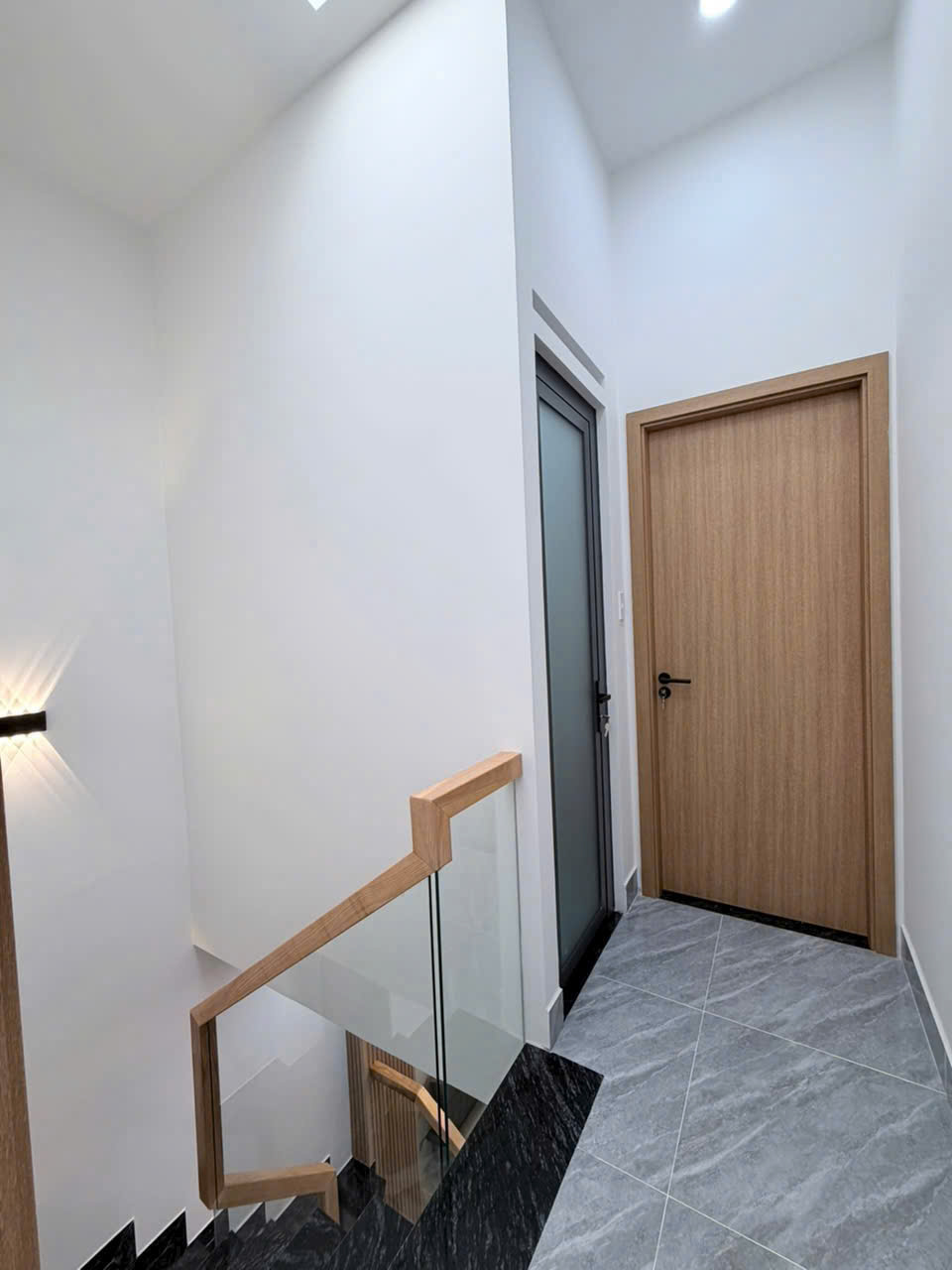 Bán nhà hẻm Sơn Kỳ, p Tân Sơn Nhì dt 30m2 , 1 lầu, 2pn , 2wc giá 4,15 tỷ 7