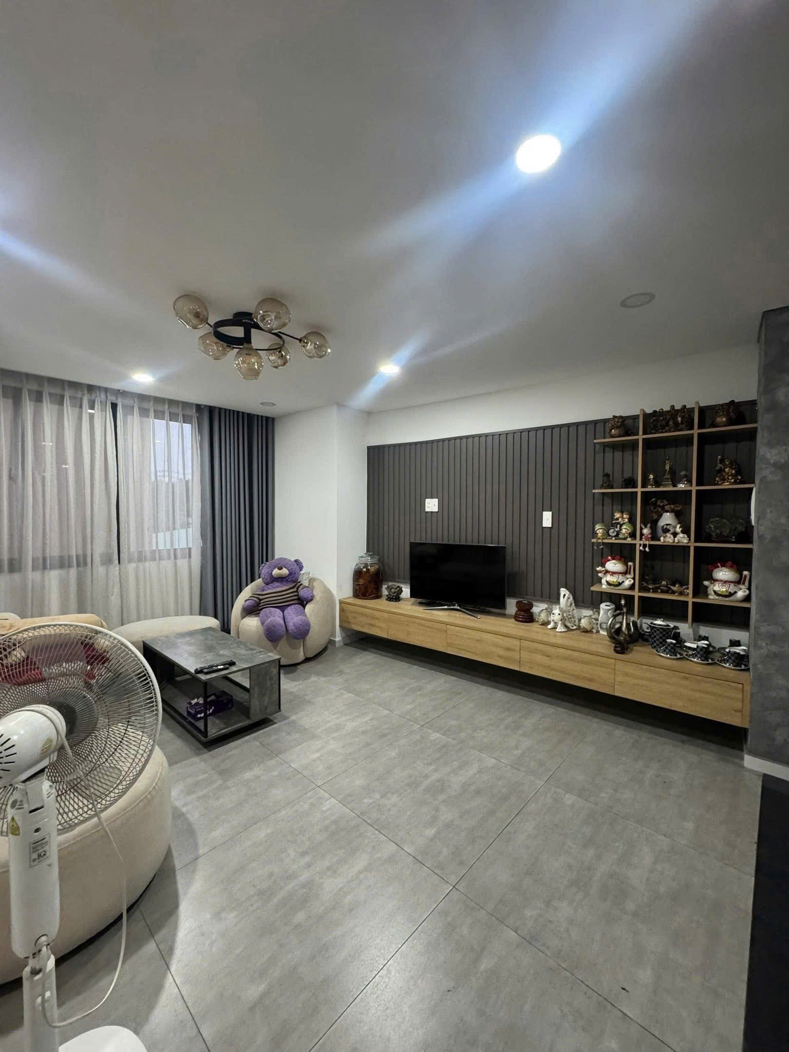 Cho thuê Nhà mặt tiền Thủ Đức, Hồ Chí Minh, Diện tích 100m², Giá 12 Triệu/tháng