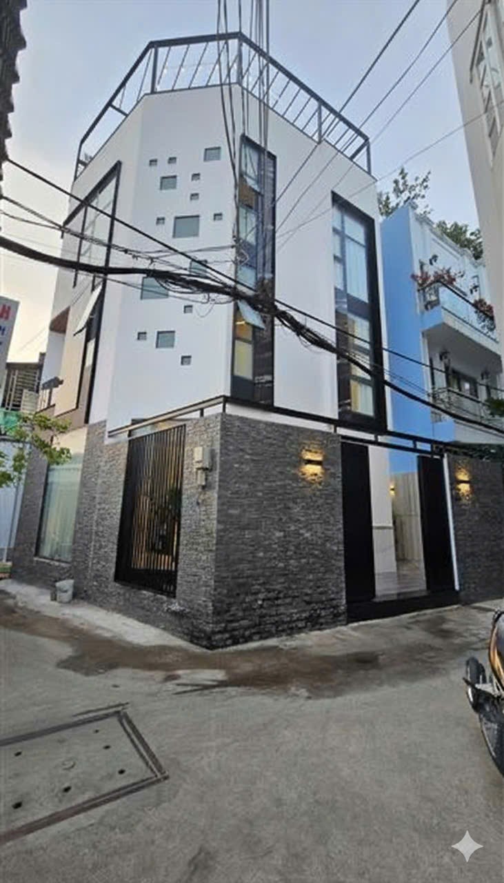 Nhà phố góc 2 mặt tiền lô nhất Dương Cát Lợi – xây mới 100%Cách Quận 7 chỉ 1 cây cầu, vị trí đẹp –