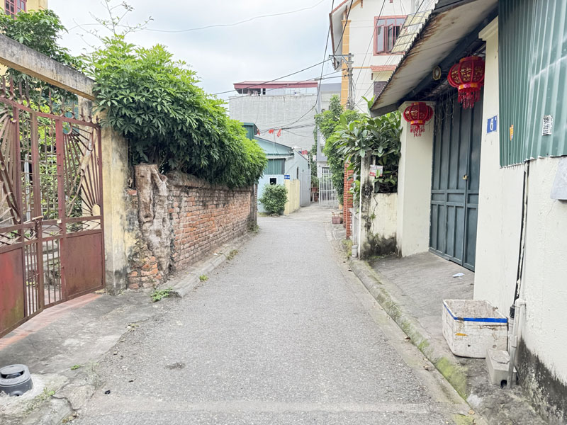 Bán đất Bát Khối 54,5m2 mặt tiền khủng 6,44m, đường thông ô tô gần hồ thoáng mát 2