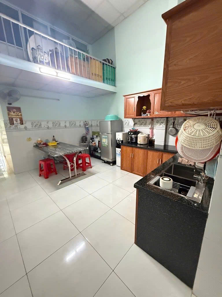 NHÀ ĐẸP NGAY CHỢ LINH XUÂN - ÔTÔ ĐẬU CỬA - THÔNG KHU CHẾ XUẤT LINH TRUNG 4