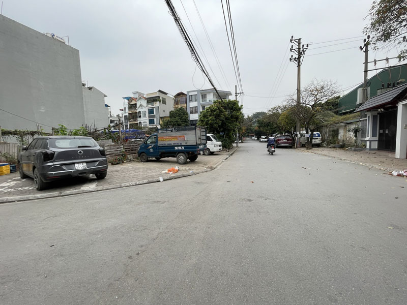 Cần bán 99,1m2 lô góc đất đấu giá Cổ Bi. Đường rộng 15m, 3 ô tô tránh, phù hợp làm Văn Phòng, Công 3