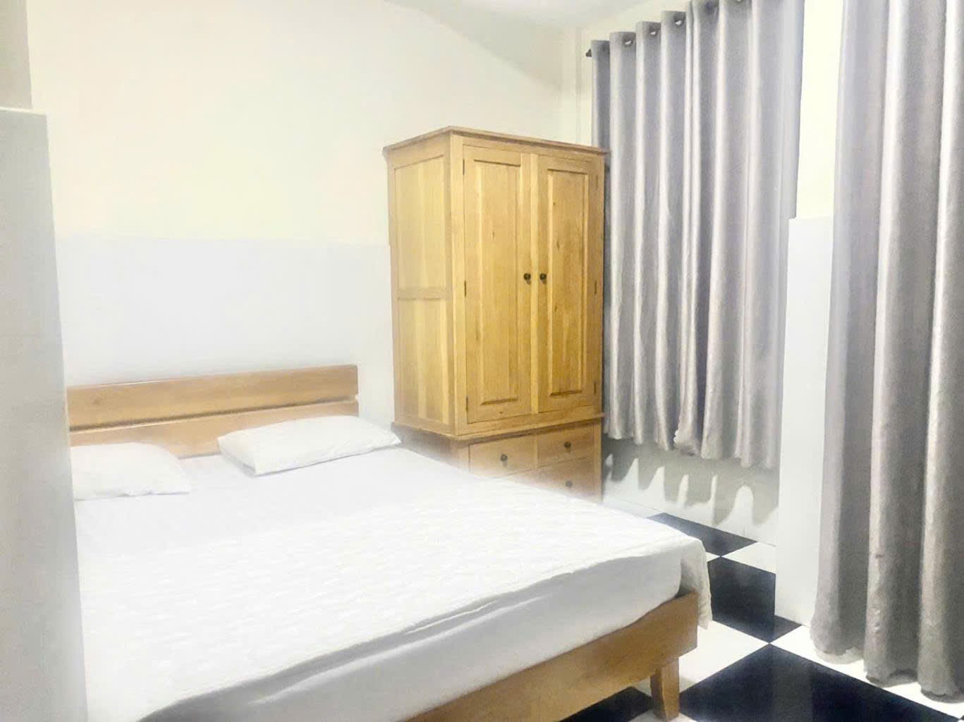 KHÁCH SẠN 4 TẦNG - ĐƯỜNG Ô TÔ - LÃ XUÂN OAI - LONG TRƯỜNG - Q9 2