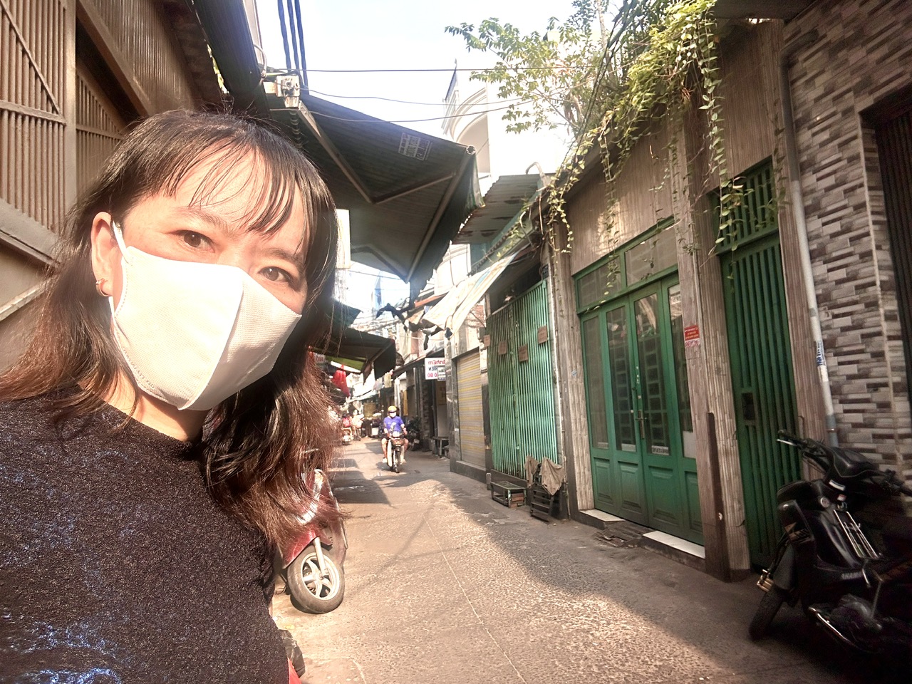 BÁN NHÀ CĂN GÓC 2 MT- HIẾM NGANG 4M- Đ.ĐOÀN VĂN BƠ- XE HƠI ĐỔ CỬA-KINH DOANH ĐA NGÀNH NGHỀ- GIAO 3