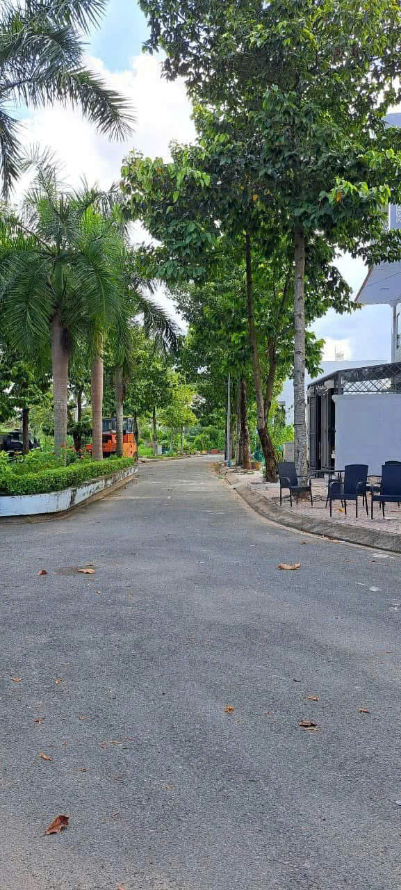 Cần bán Đất Phường Phú Hữu, Quận 9, Diện tích 101m², Giá 7.1 Tỷ 5