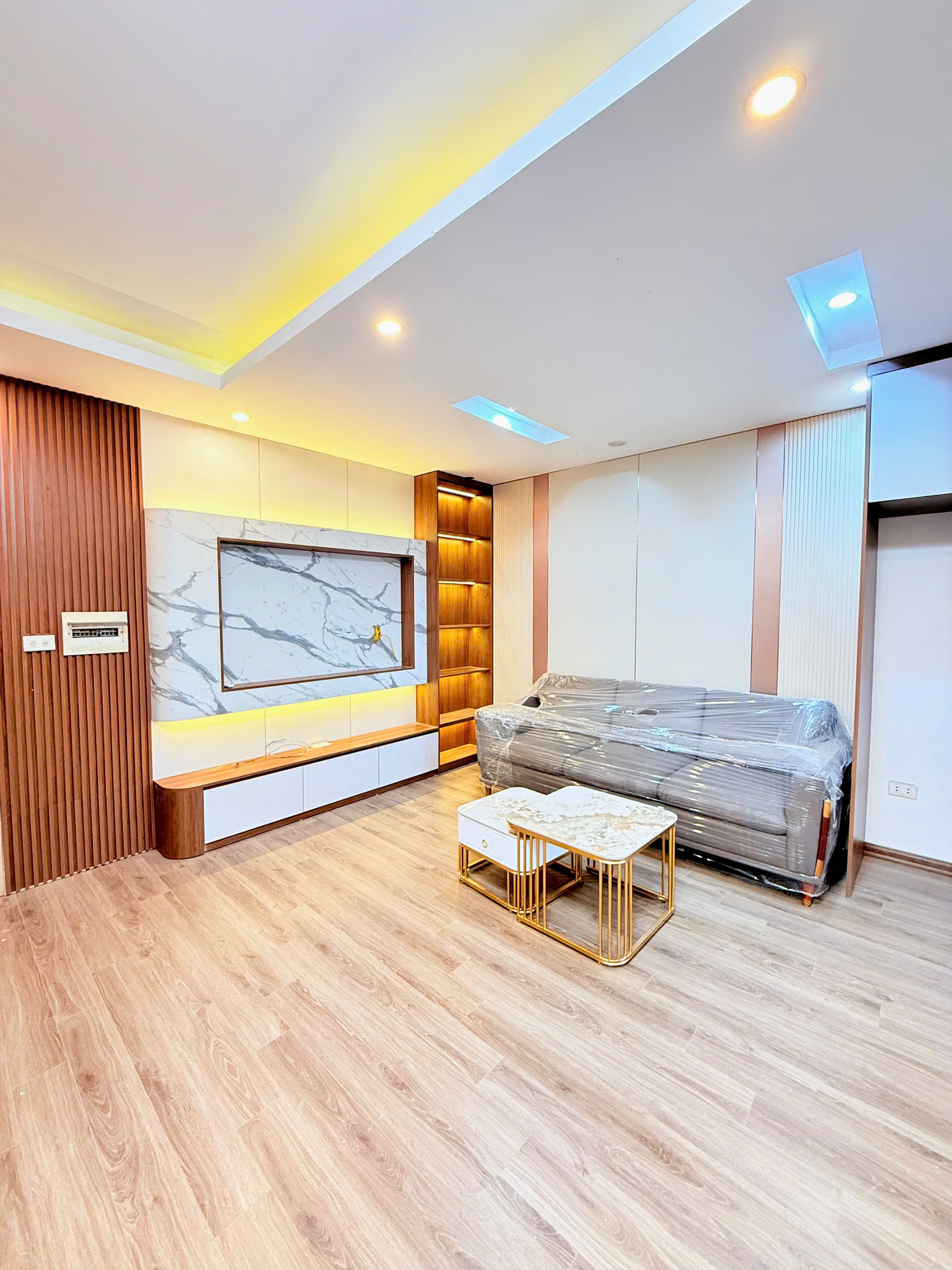 Cần tiền bán nhanh căn hộ chung cư 3PN Thanh Hà-Hà Đông 6