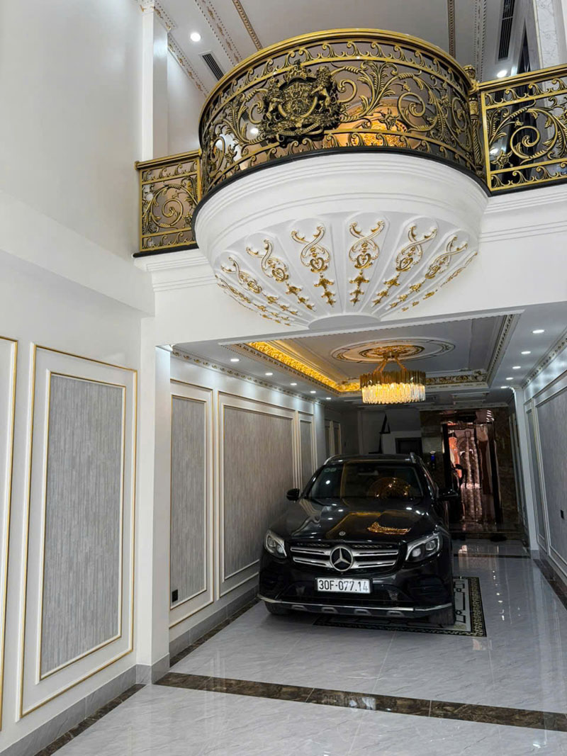 Cần bán 65m2 nhà 8 tầng, thang máy, mặt phố Tân Thụy, Việt Hưng. Thông sàn, gara 2 ô tô 2