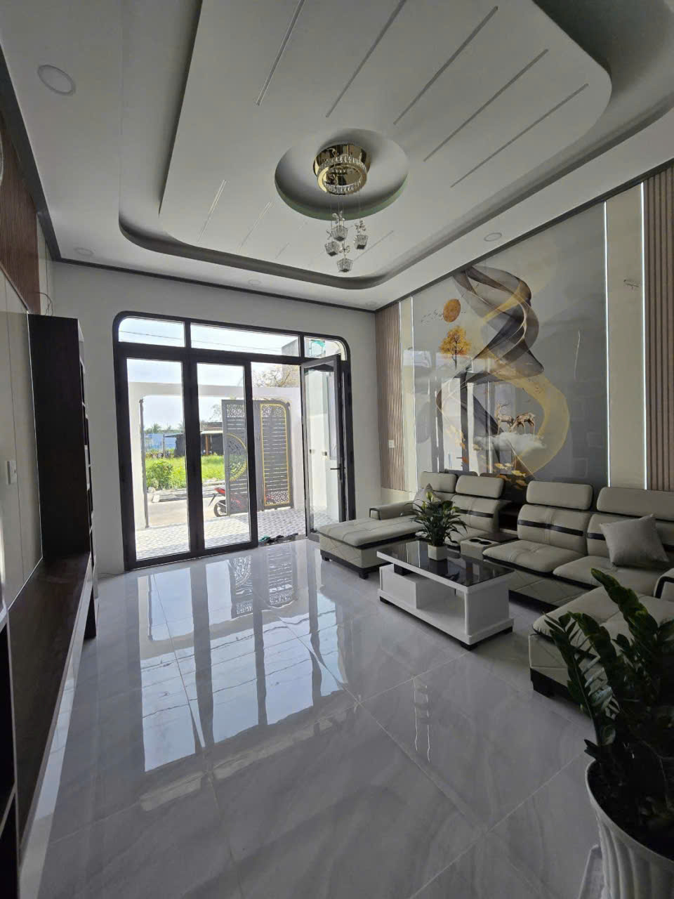 Bán nhà mới xây trong KDC Hoàng Phúc , xã Long Khê dt 81m2 , 2 lầu , 3pn , 3wc giá 3,28 tỷ 10