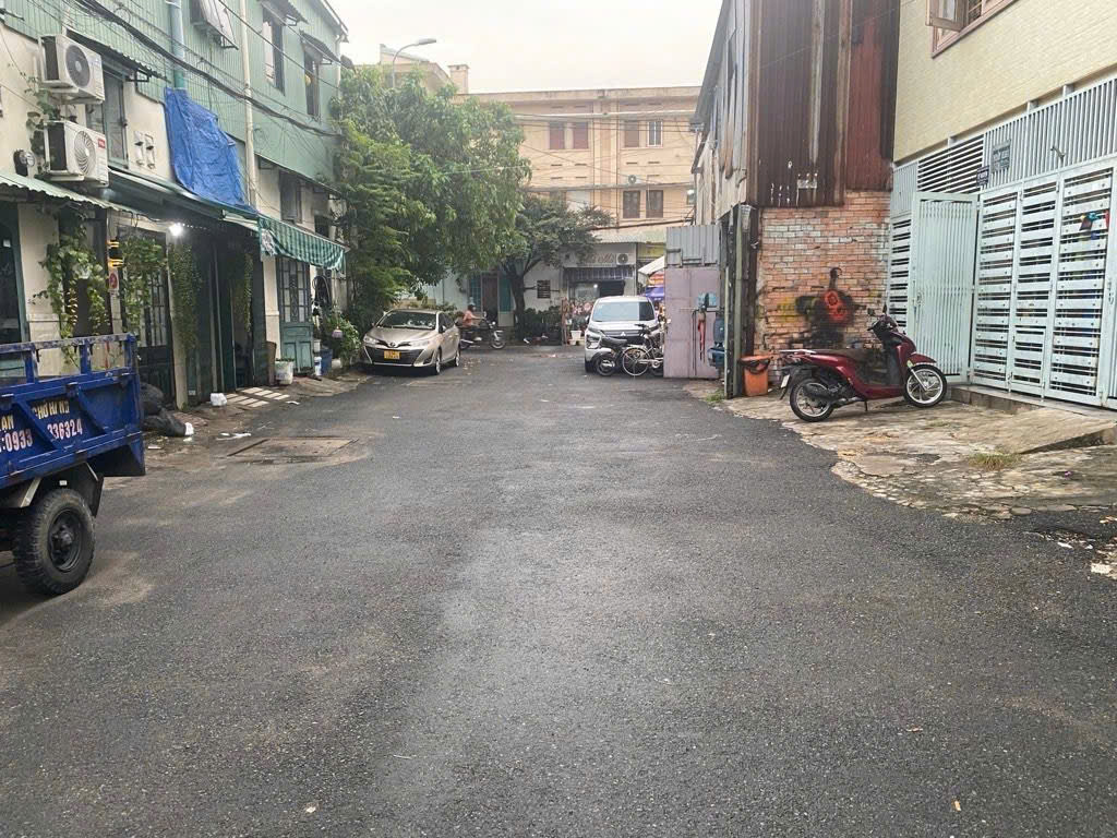 CHỦ NGỘP BÁN  NHÀ DT KHỦNG  140M2NGAY GA METRO-  NGÃ 4 BÌNH THÁI - P TRƯỜNG THỌ 3