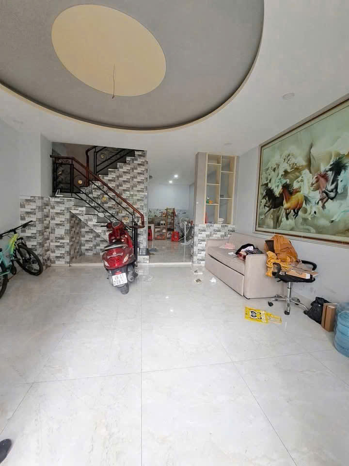 NHÀ ĐẸP 4 TÀNG NGAY CHỢ TAM HÀ - THỦ ĐỨC - 5.85 TỶ 3