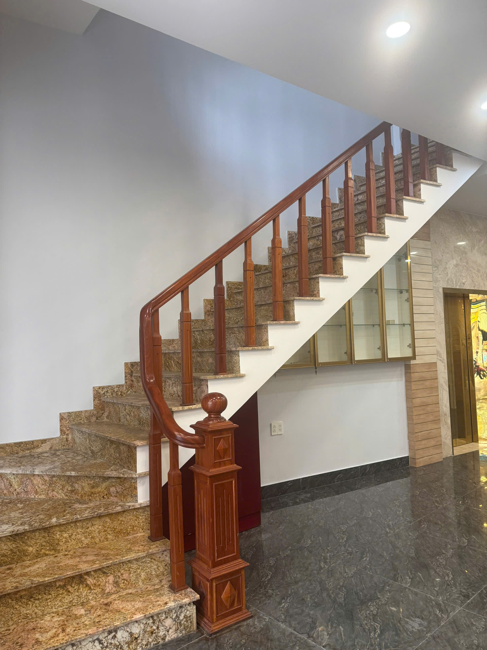 Cần bán Nhà mặt tiền Phường 11, Bình Thạnh, Diện tích 97m², Giá 32 Tỷ 5