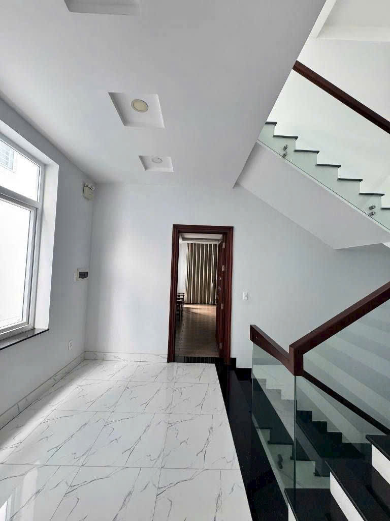 Cần bán Nhà mặt tiền Phường Phước Long B, Quận 9, Diện tích 154m², Giá 29 Tỷ 2