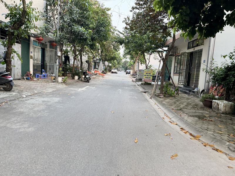 Bán Đất Tái Định Cư Trâu Quỳ 40m2: Đường Bàn Cờ, View Thoáng, Ngay Sát Trung Tâm Hành Chính Gia Lâm