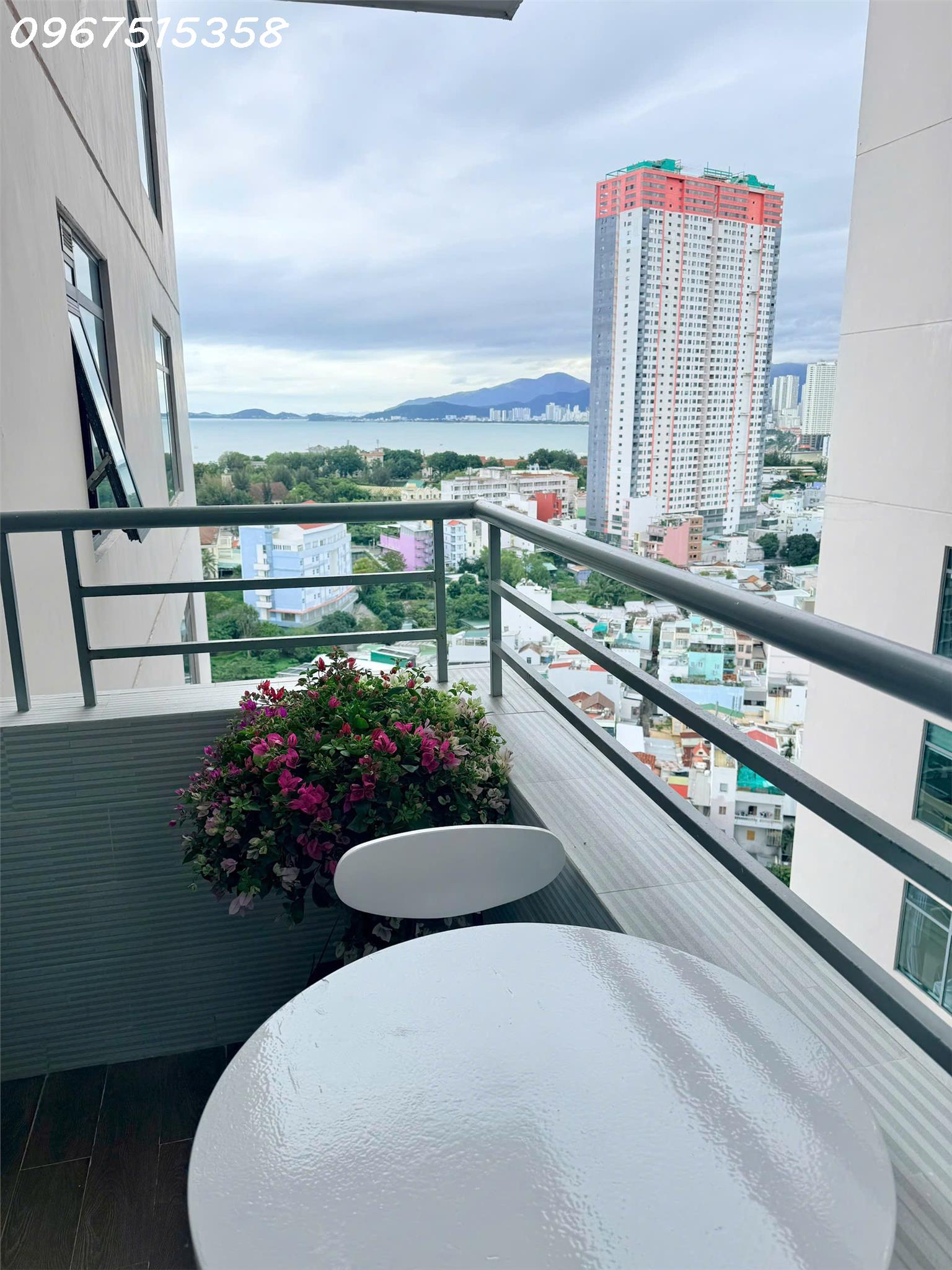 Bán căn hộ 2 phòng ngủ Mường Thanh Viễn triều - View xéo biển- giá chỉ hơn 2 tỷ 5