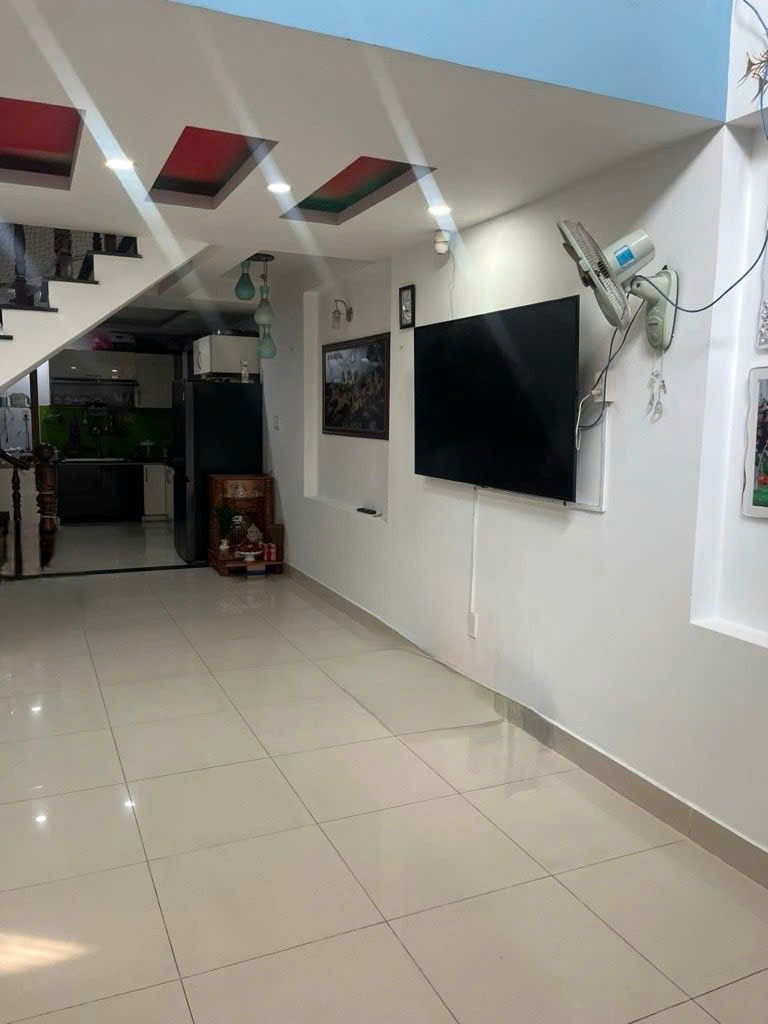 NHÀ 4 TẦNG - KHU CAO CẤP - ÔTÔ ĐẬU CỬAHOÀNG DIỆU 2 - LINH CHIỂU 2