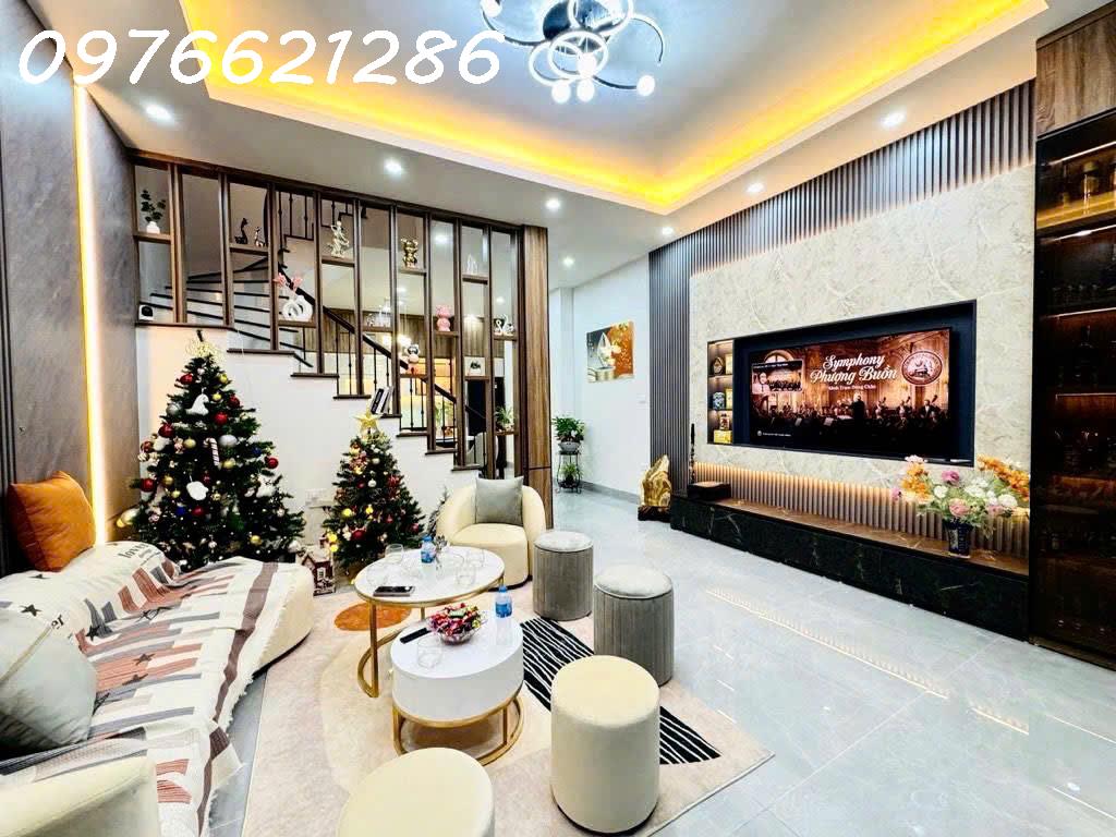 Bán nhà NGỌC LÂM-DT: 50m2 – FULL ĐỒ – TRUNG TÂM LONG BIÊN – GIÁ 12.X TỶ (x tiểu học) 3