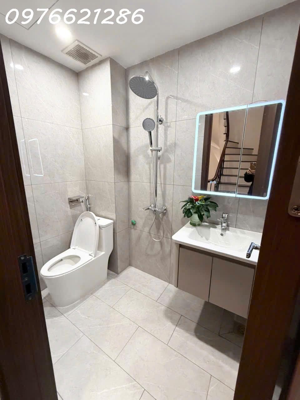 Bán nhà NGỌC LÂM-DT: 50m2 – FULL ĐỒ – TRUNG TÂM LONG BIÊN – GIÁ 12.X TỶ (x tiểu học) 4