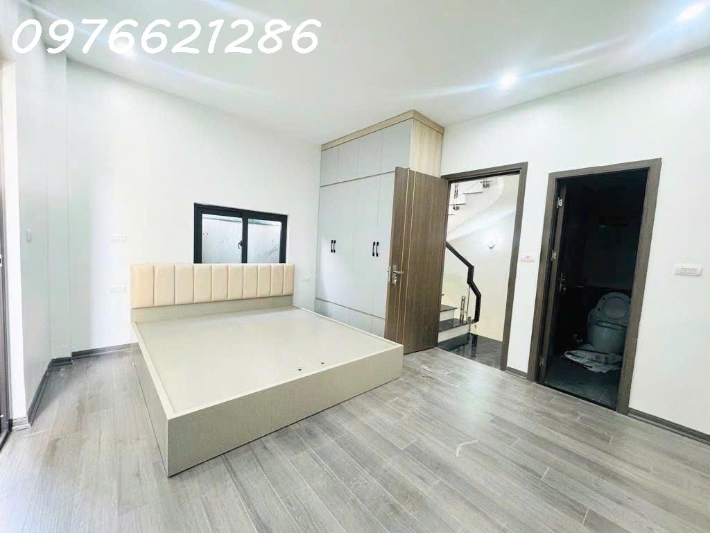 Bán nhà 5 Tầng rẻ nhất PHÚC LỢI  — 33m² - MT 4.5m — 5 Tầng — Giá: 5,6x tỷ gần trường TH Lê quý đôn 2