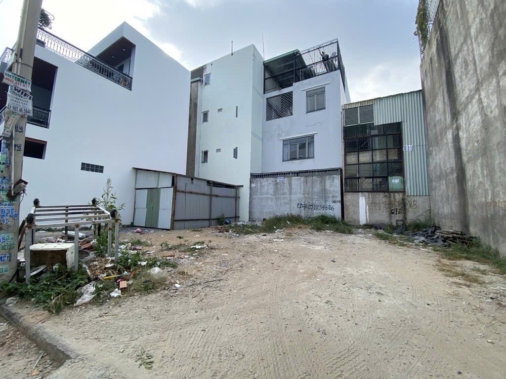 HIẾM CHỦ NGỘP BÁN ĐẤT HẺM XE TẢI PHẠM VĂN ĐỒNG - F LINH TÂY 2