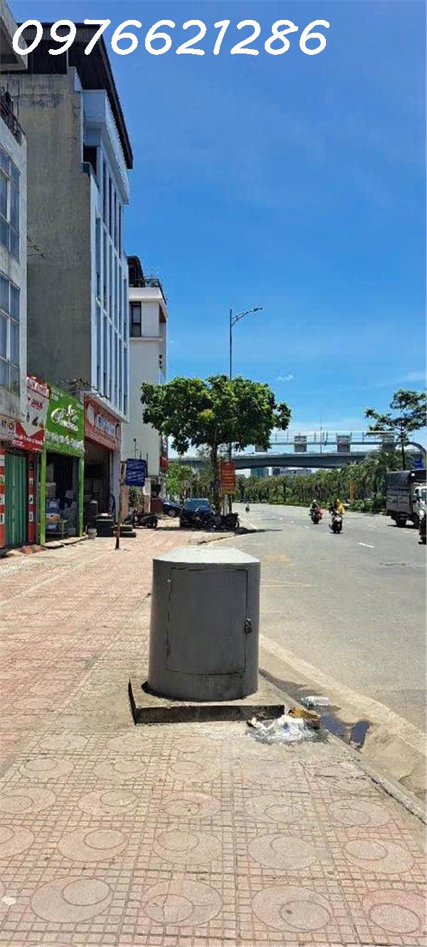 Bán nhà mặt phố Ngô Gia Tự – 90m² – 2 mặt tiền – vỉa hè rộng – giá 3x tỷ – vị trí đầu phố – kinh 2