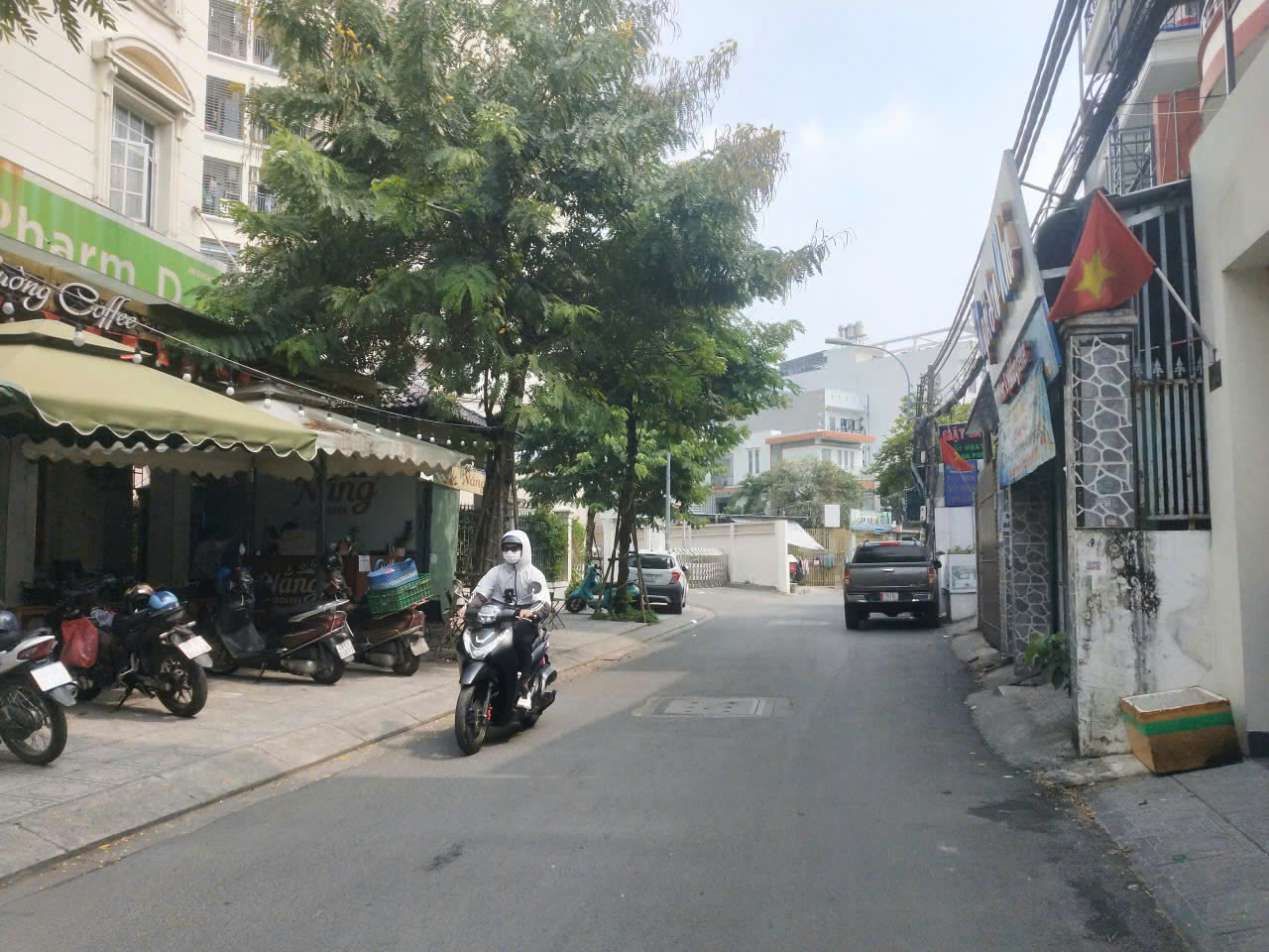 ĐẤT HẺM 14 ĐƯỜNG 359 ĐỖ XUÂN HỢP 4