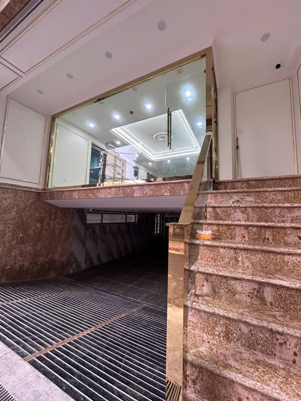 BÁN NHÀ HOÀNG NGÂN, DT63M 6 TẦNG, PHÂN LÔ VỈA HÈ, OTO TRÁNH, KINH DOANH NHỈNH 30 TỶ 2