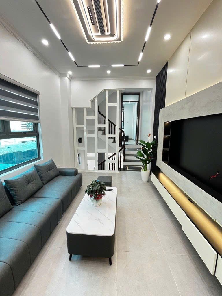 HÀ TRÌ 5 TÂNG FULL NỘI THẤT-8 TỶ